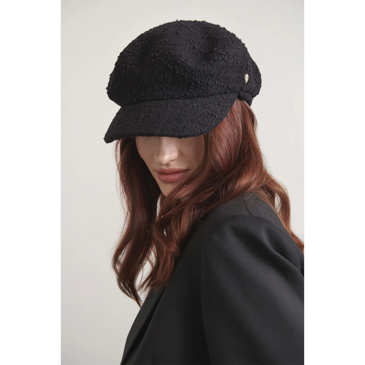 Vicky Newsboy