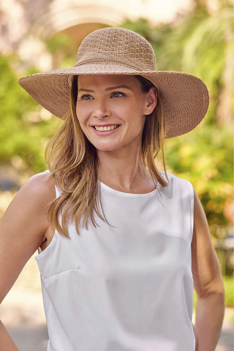 1751-perla-packable-wide-brim-hat-tan-7.webp Perla Packable Wide Brim Hat | Tan