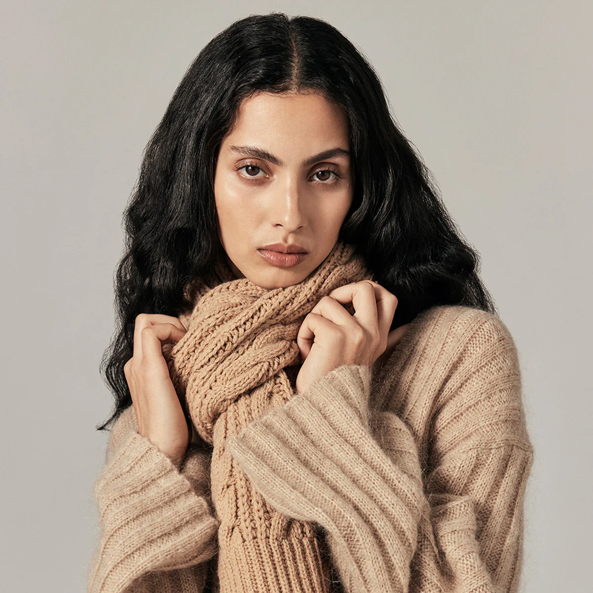 Faye Wool Cable Scarf