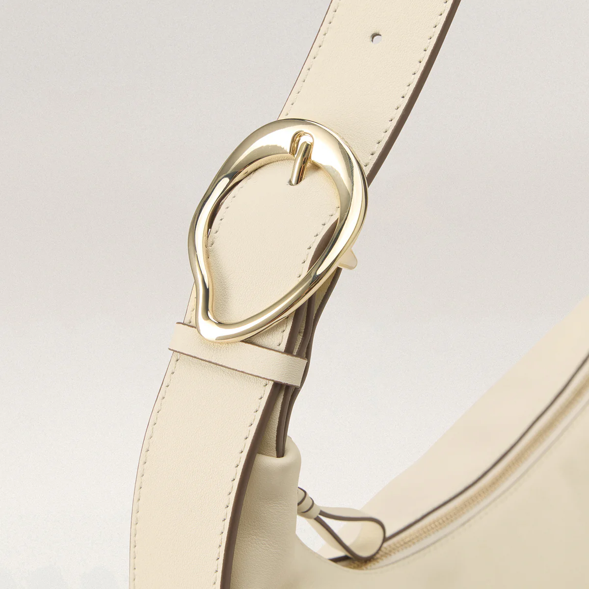 Signy Leather Shoulder Bag