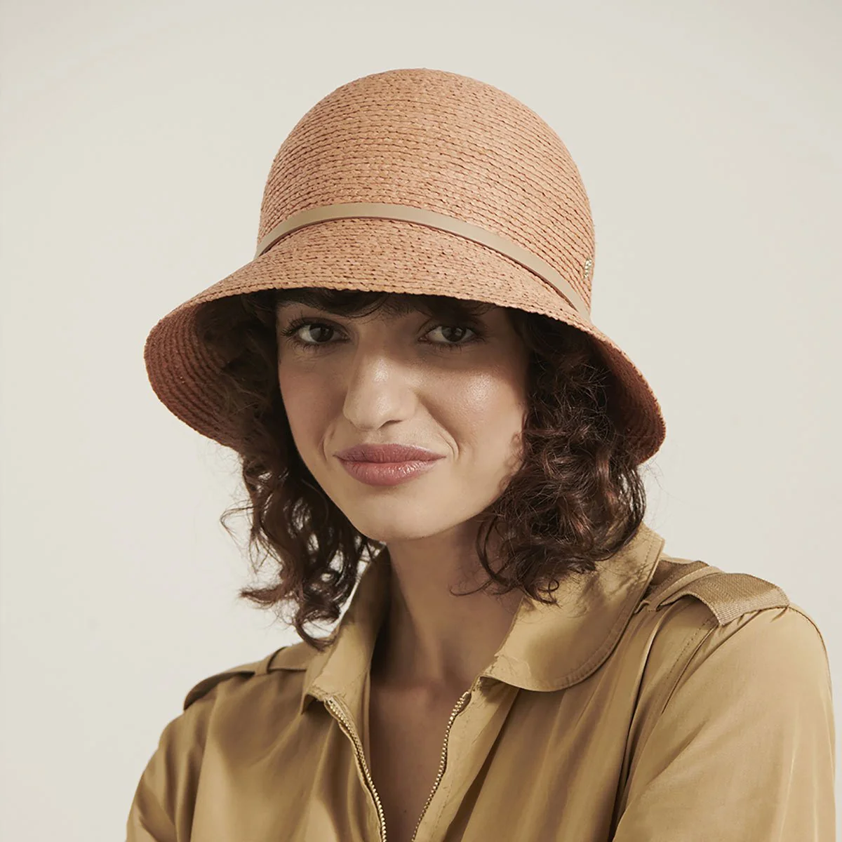Besa 6 Cloche