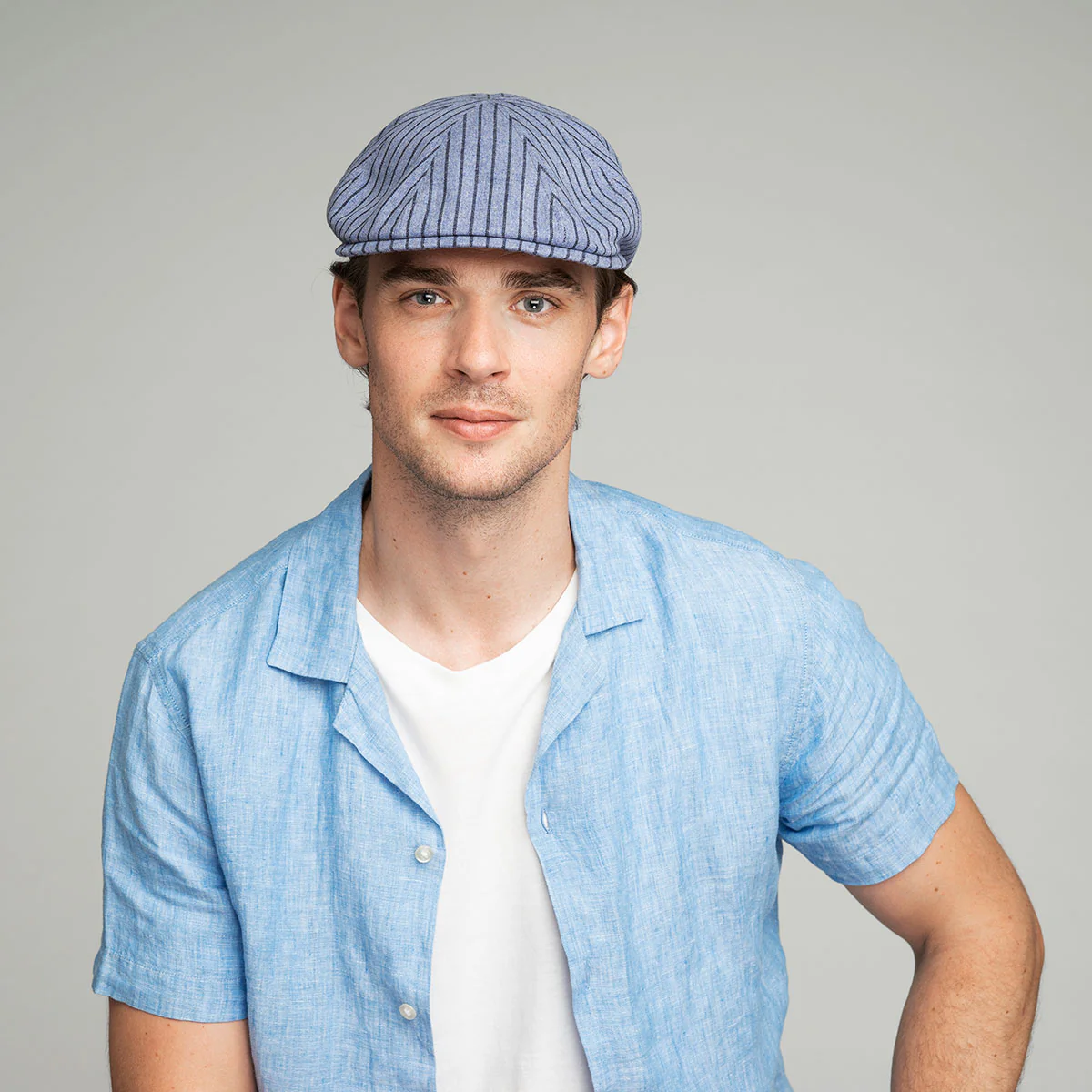 5445-carls-newsboy-17.webp Carls Newsboy