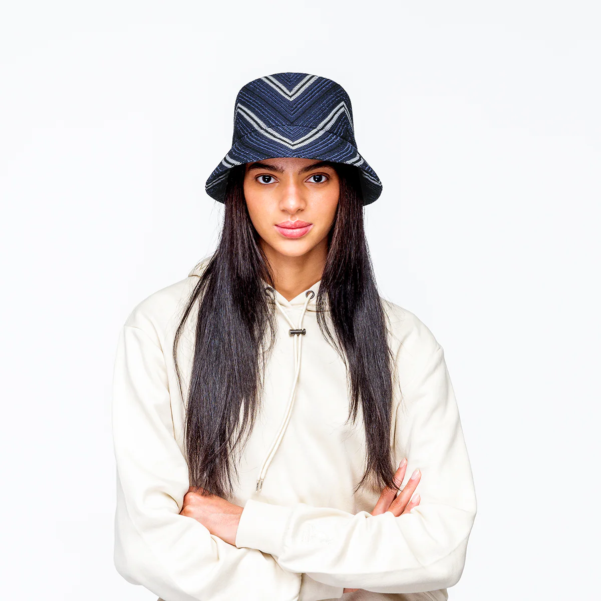 Diagonal Stripes Bucket