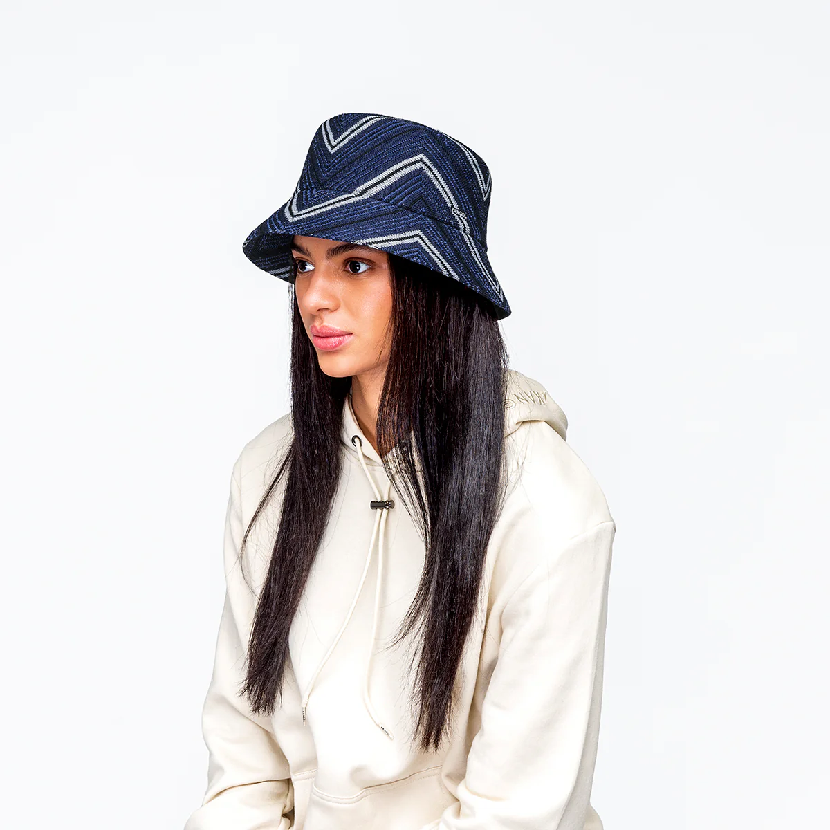 Diagonal Stripes Bucket