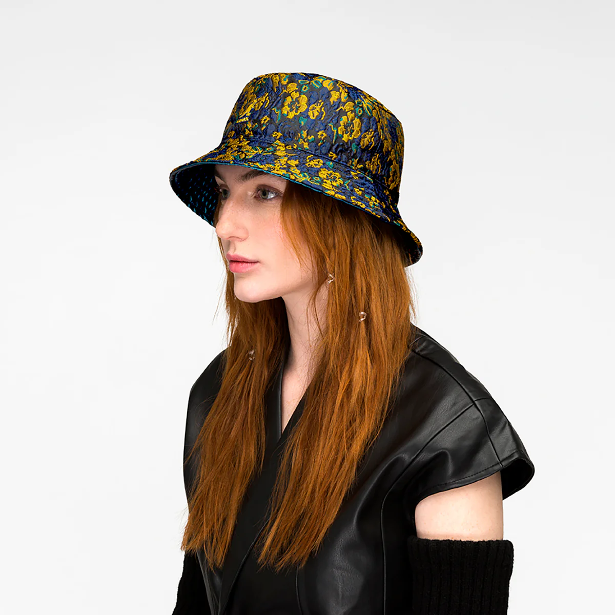 Floral Jacquard Rev Bucket
