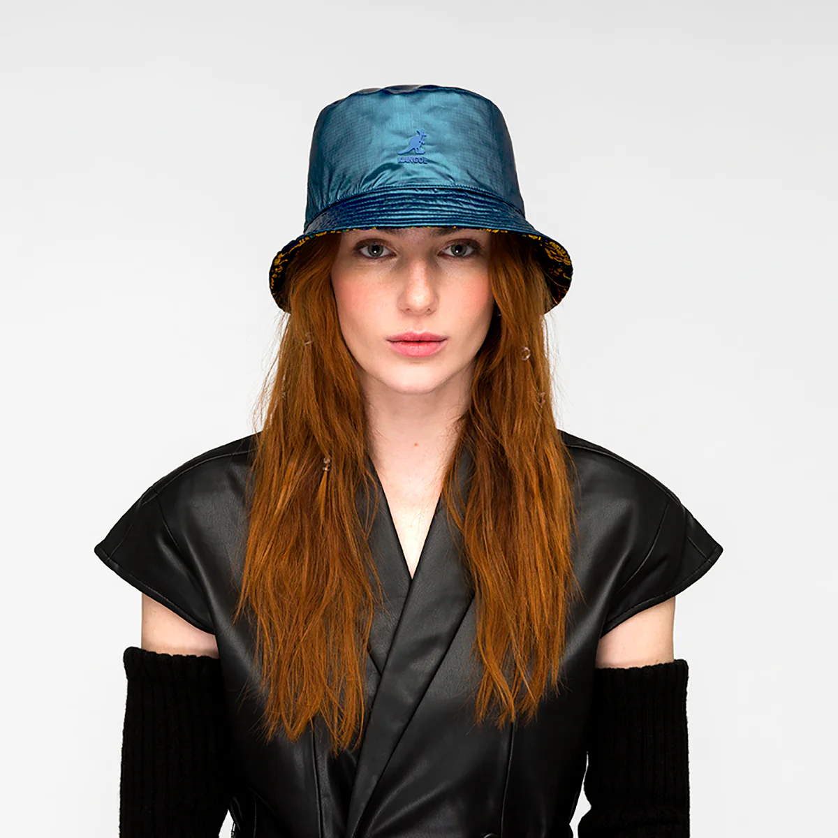Floral Jacquard Rev Bucket