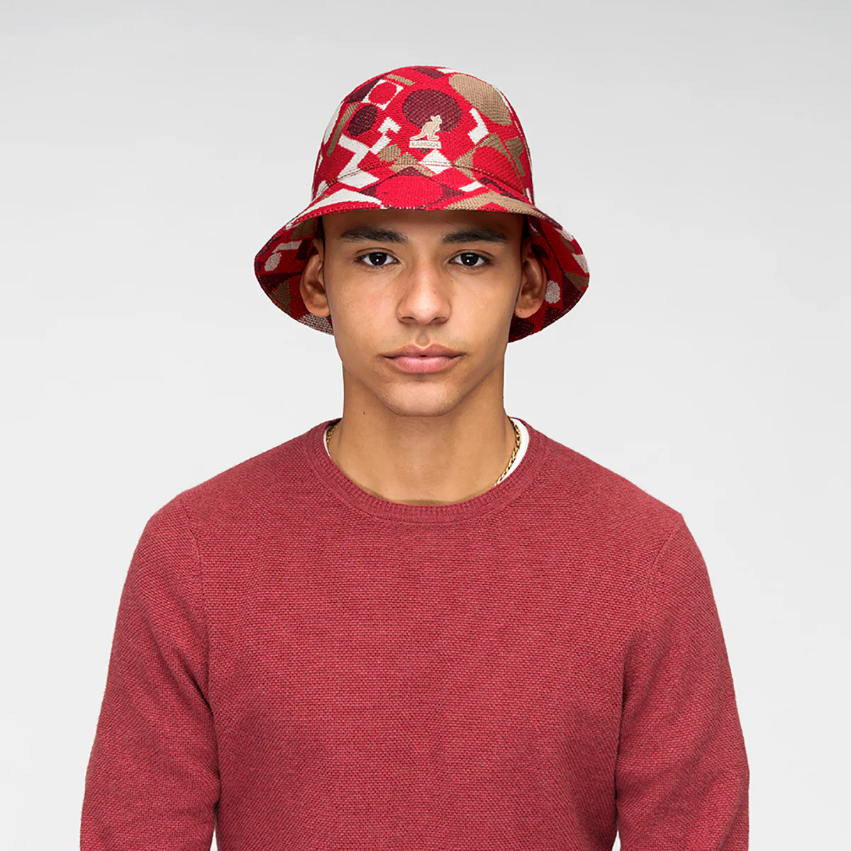 8260-gadget-casual-6.webp Gadget Casual