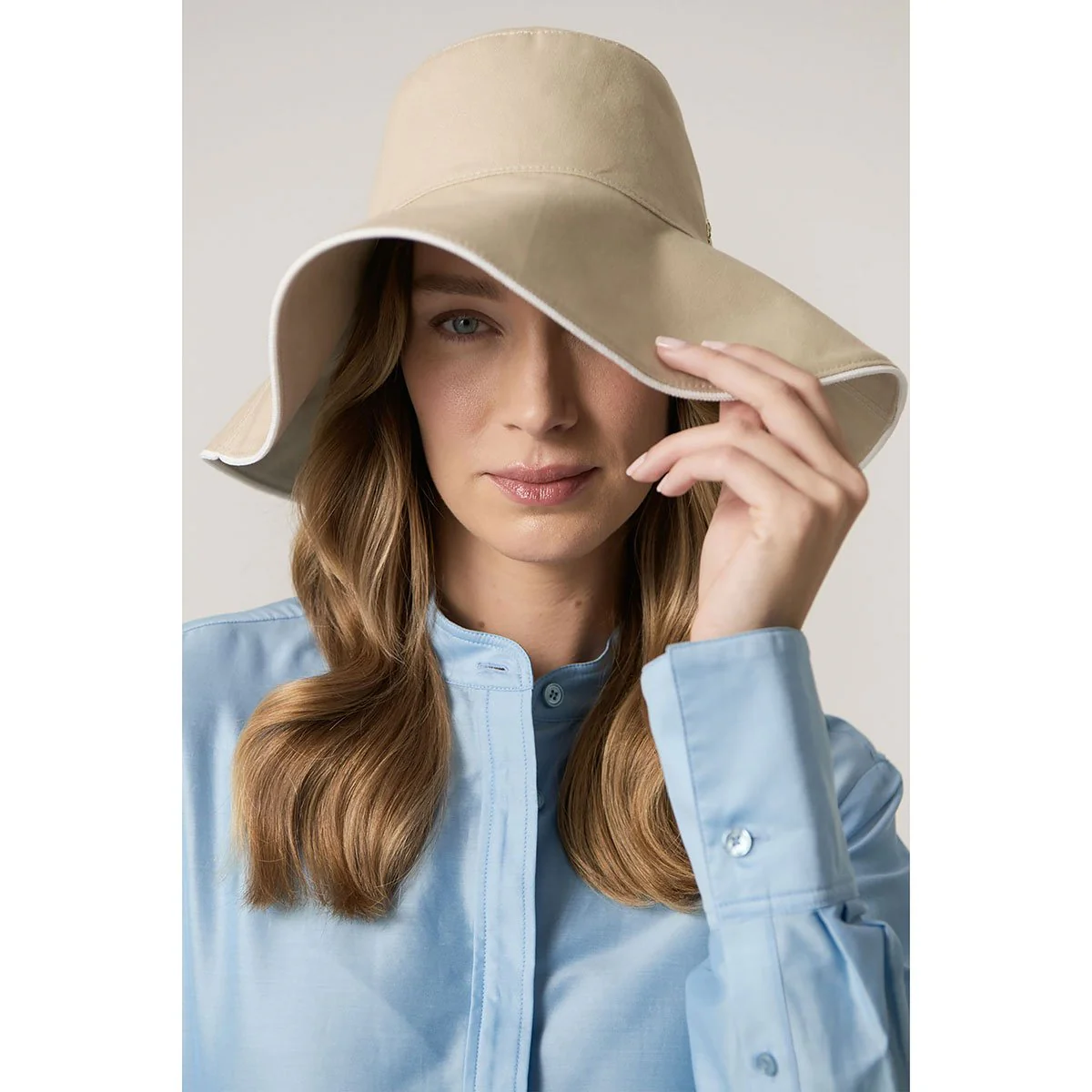 Isador Wide Brim Bucket