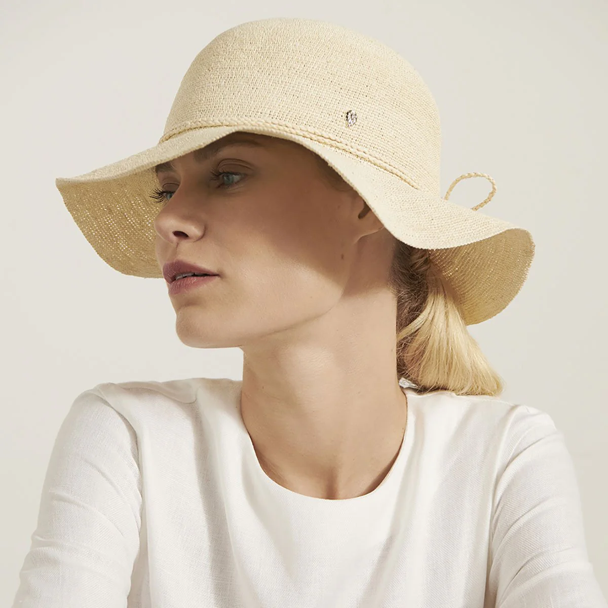 Jolie Cloche